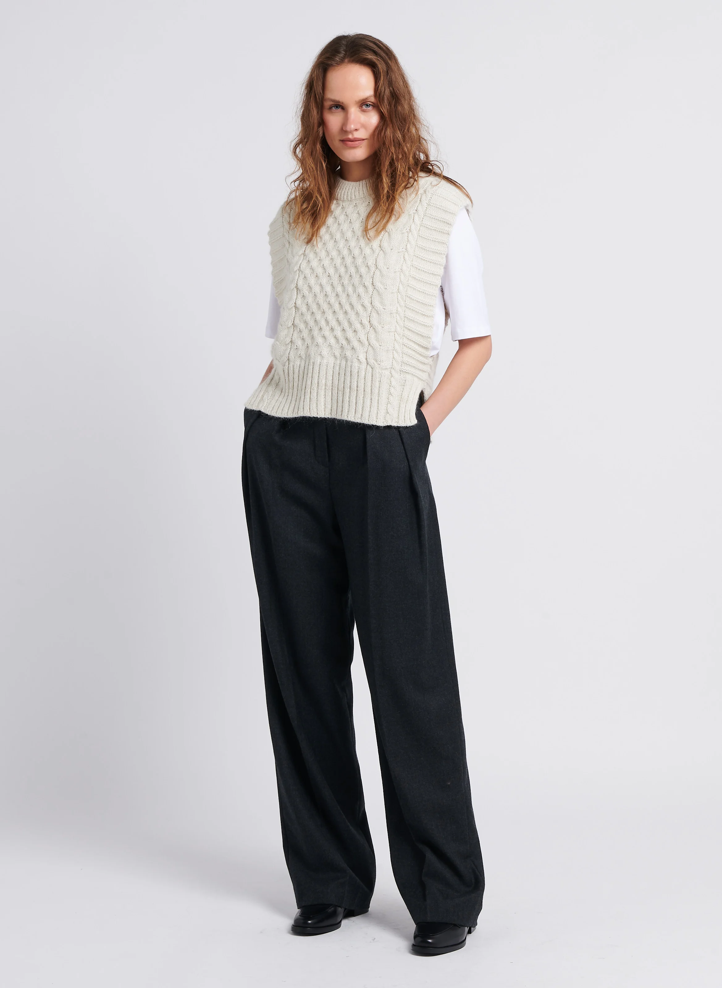Pantalon large à pinces en laine| Gris
