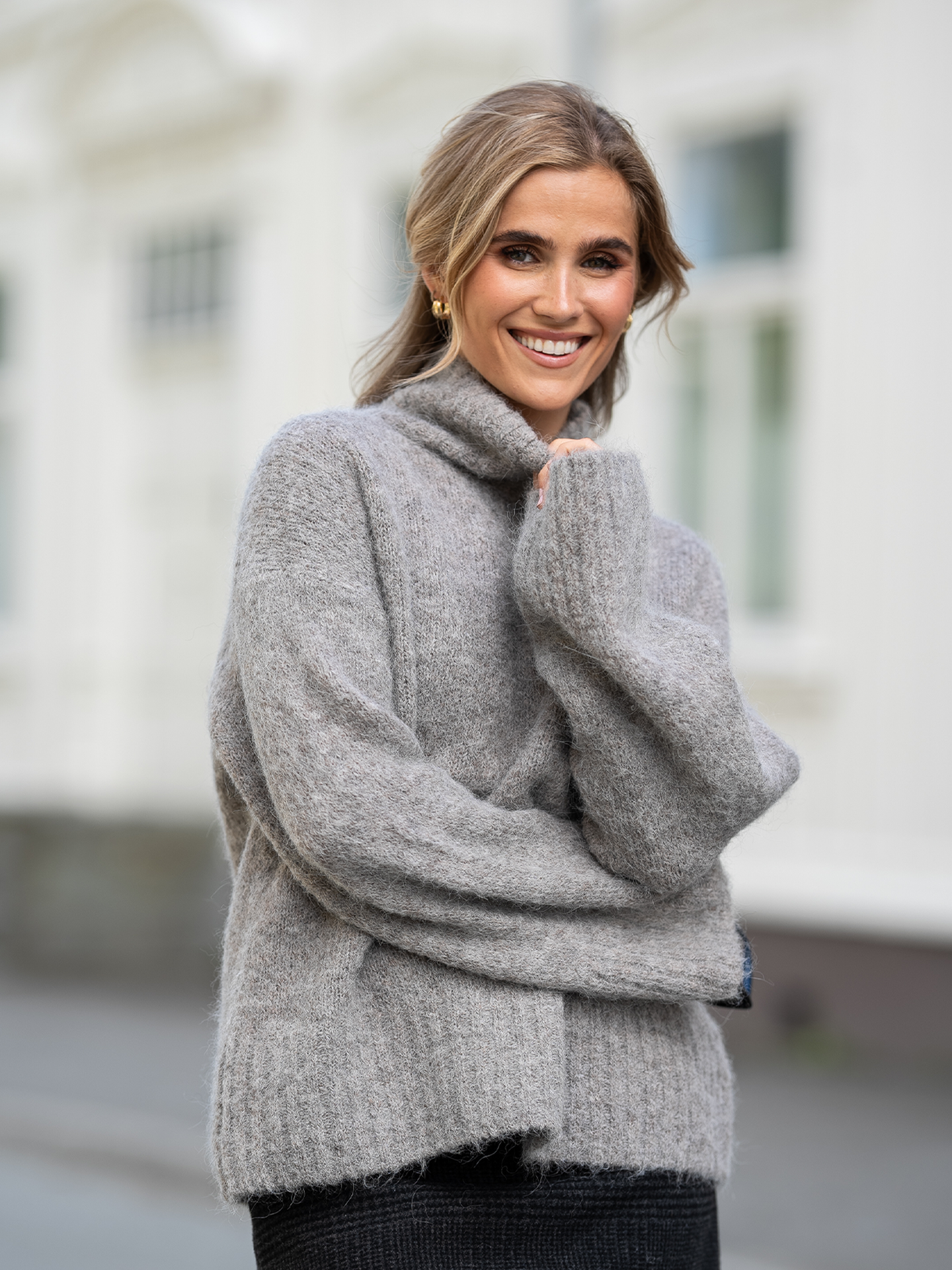 Gabella Long Sleeve Knit High-Neck