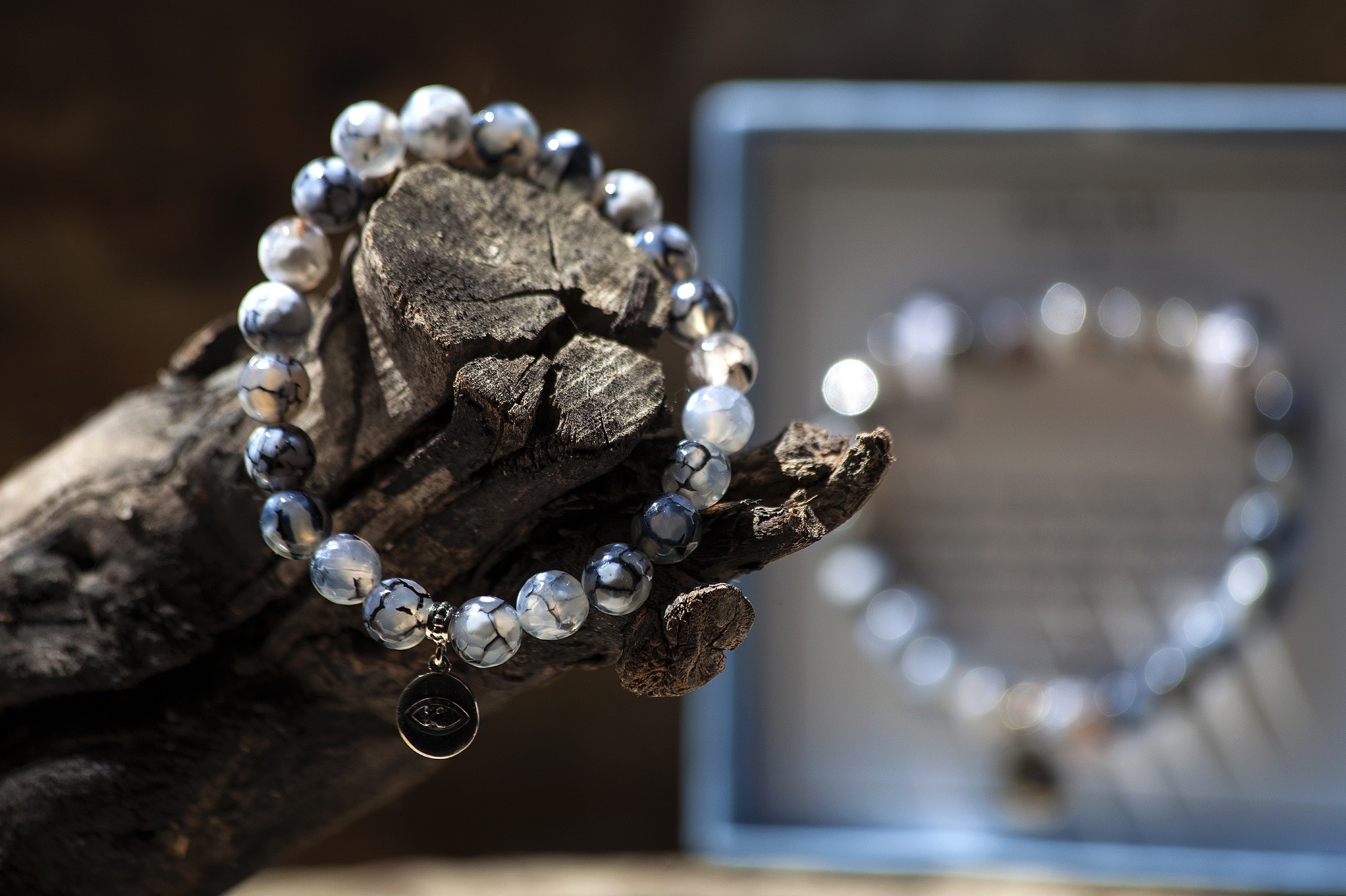 Armband 'Evil Eye', Chalcedon-Perlen und Sterlingsilber in Geschenkbox günstig bestellen