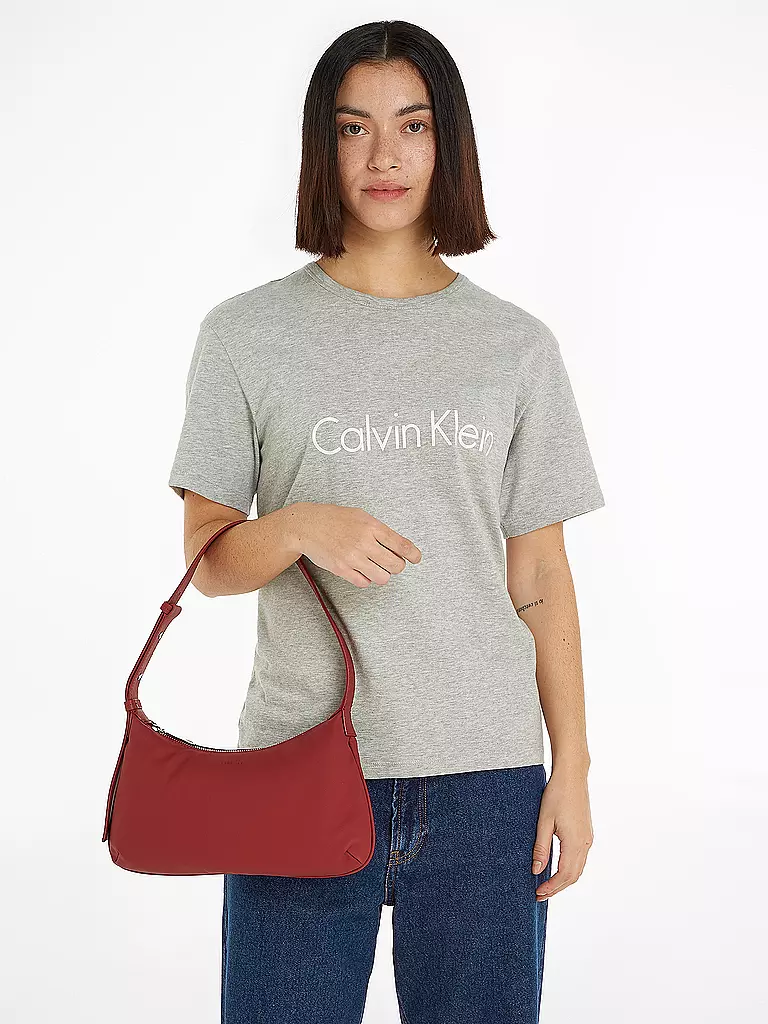 CALVIN KLEIN Tasche - Baguette CALVIN SOFT  rot