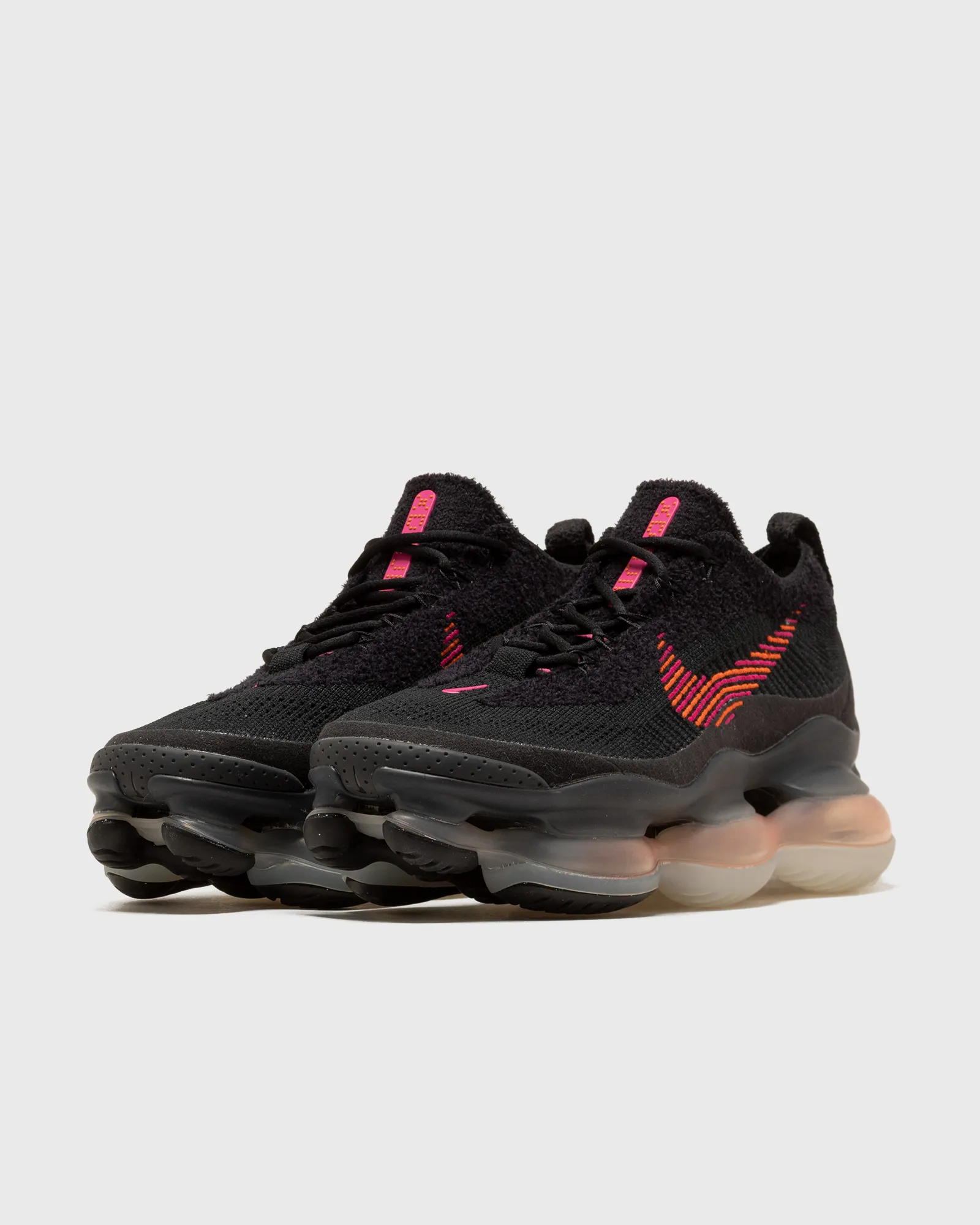Nike AIR MAX SCORPION FLYKNIT SE 'Black and Fireberry'