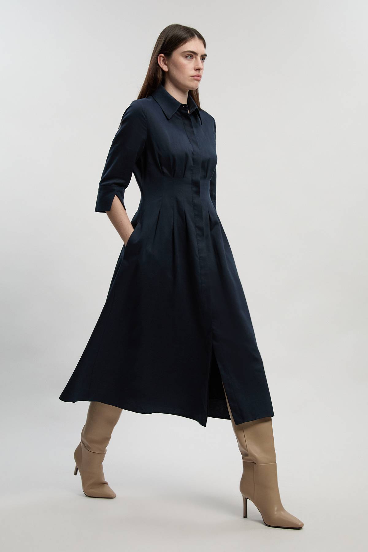 KarenMillen Robe Mi-Longue en Lin Taillée avec Pinces à la Taille
