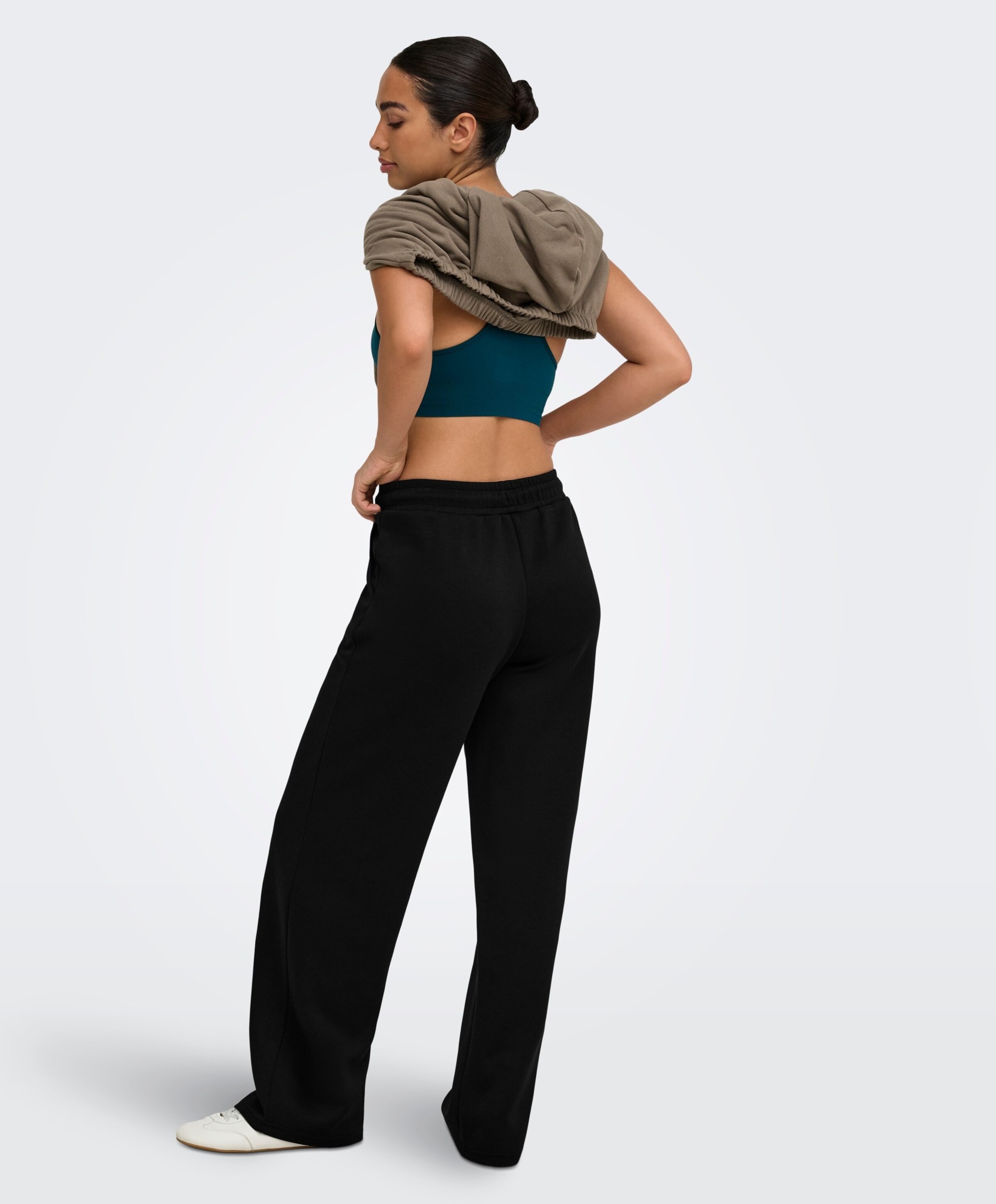 Only play ONPLOUNGE MW STR SWT NOOS dames trainingsbroek zwart