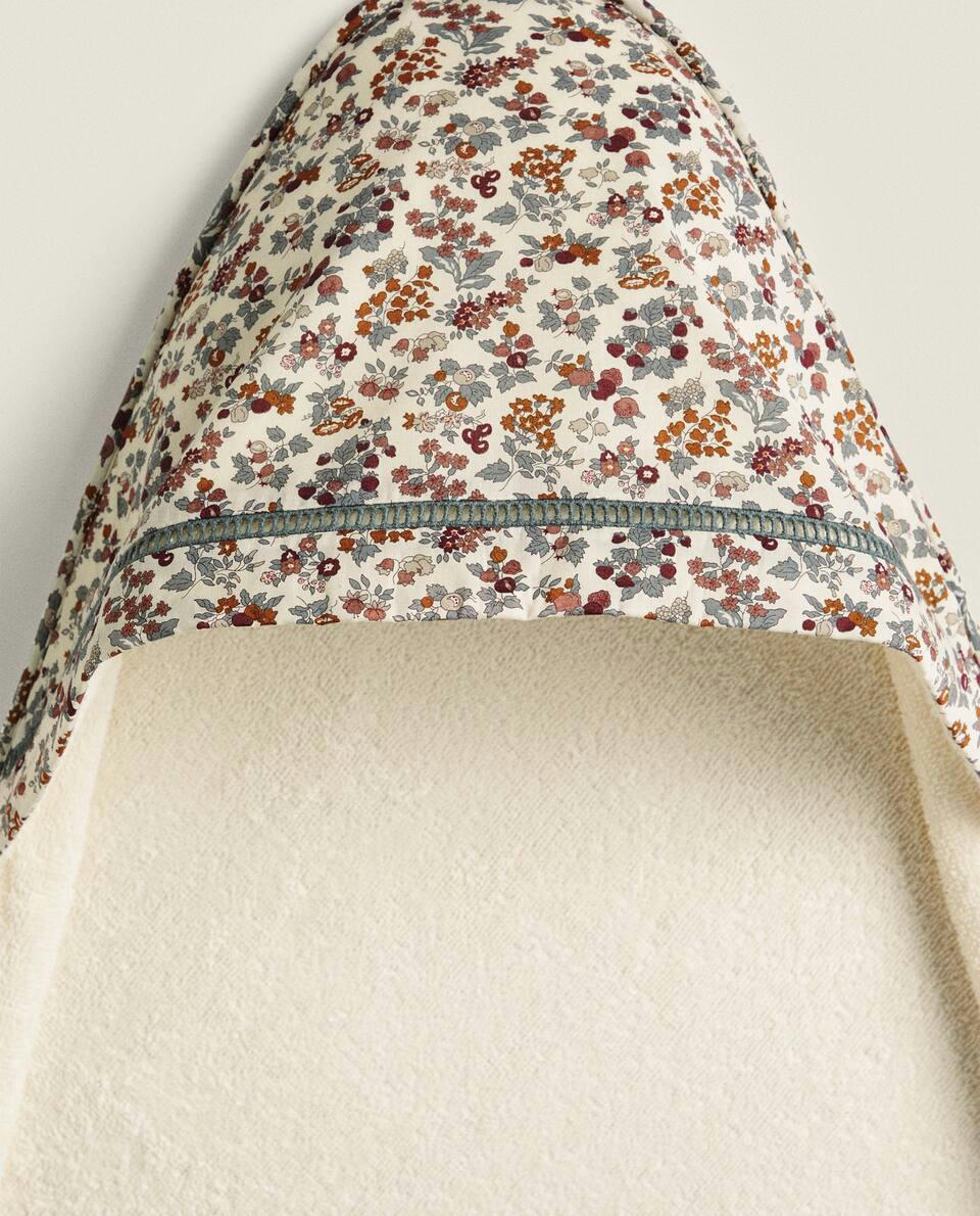 CAPA INFANTIL DE ALGODÃO COM ESTAMPA FLORAL