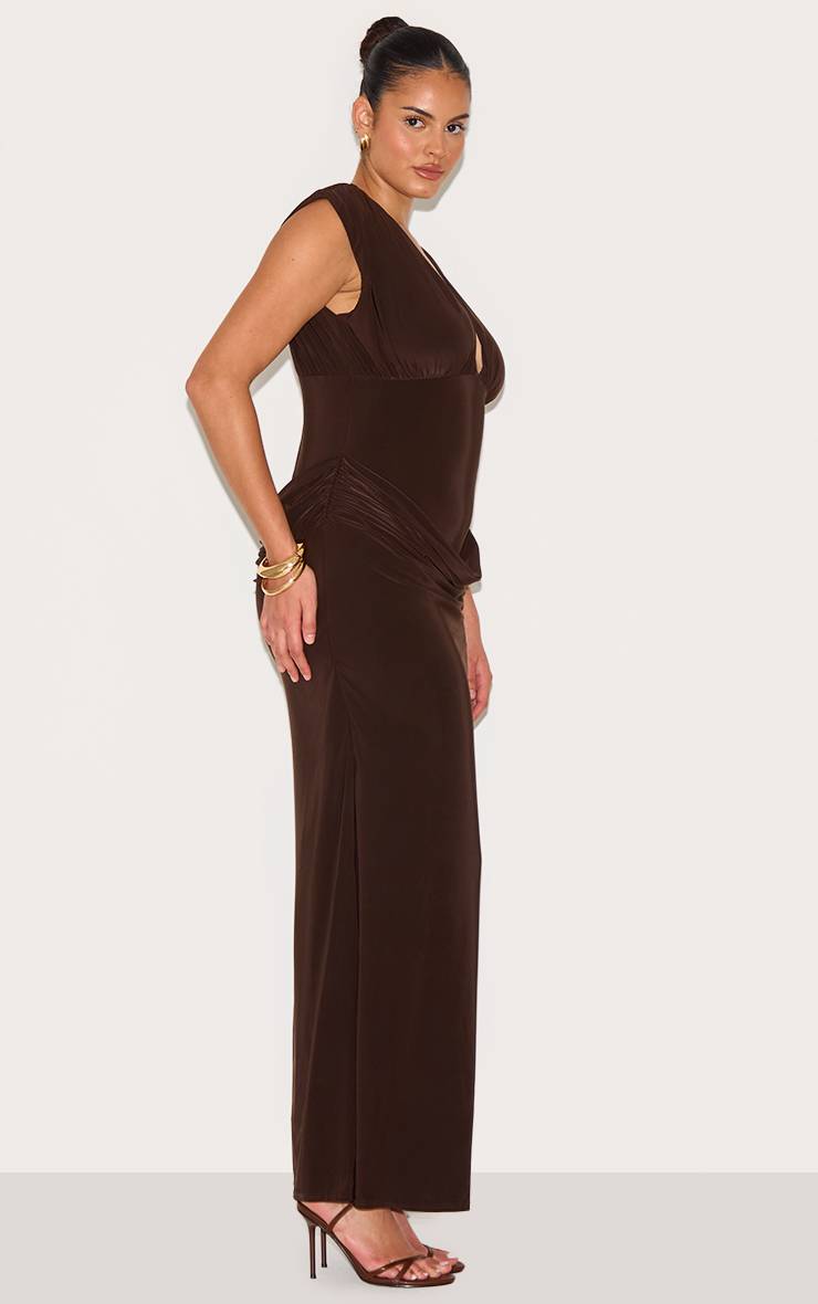 Chocolat Robe Longue Grande Taille Double Couche Décolleté Plongeant Épaules Froncées Taille Drapée
