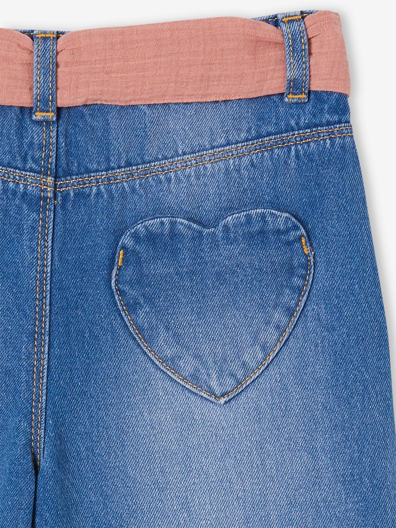 Calça jeans de pernas largas até o tornozelo com cinto de chiffon de algodão para uma mulher de estatura alta.