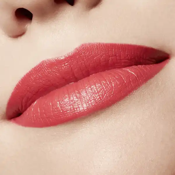 Caring Shine vegan lipstick 207 My Passion