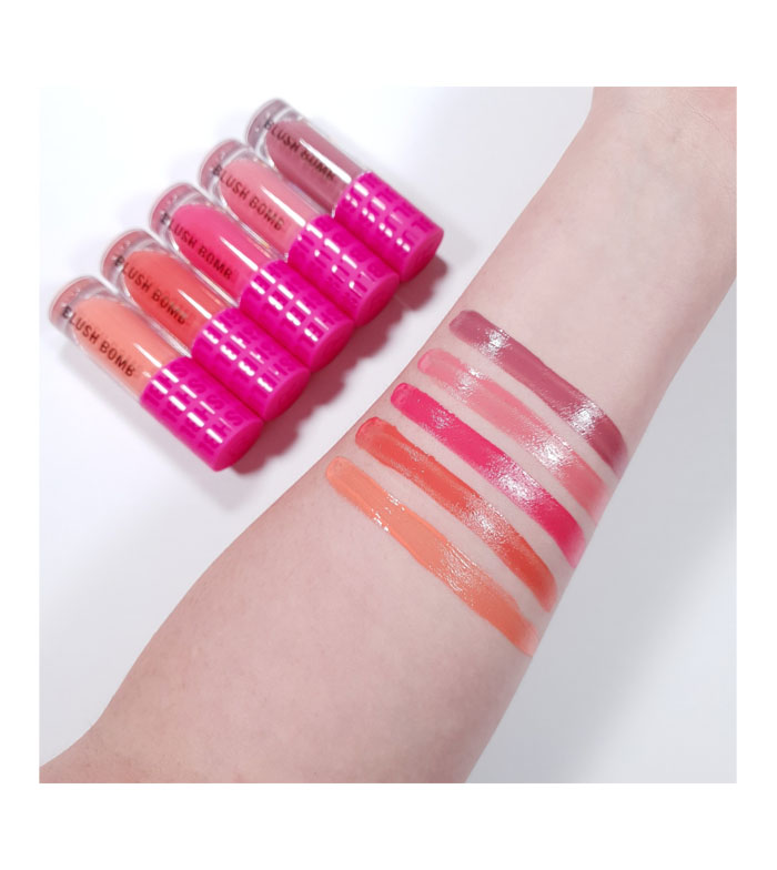 Revolution - Blush Bomb Liquid Blush - Glam Orange