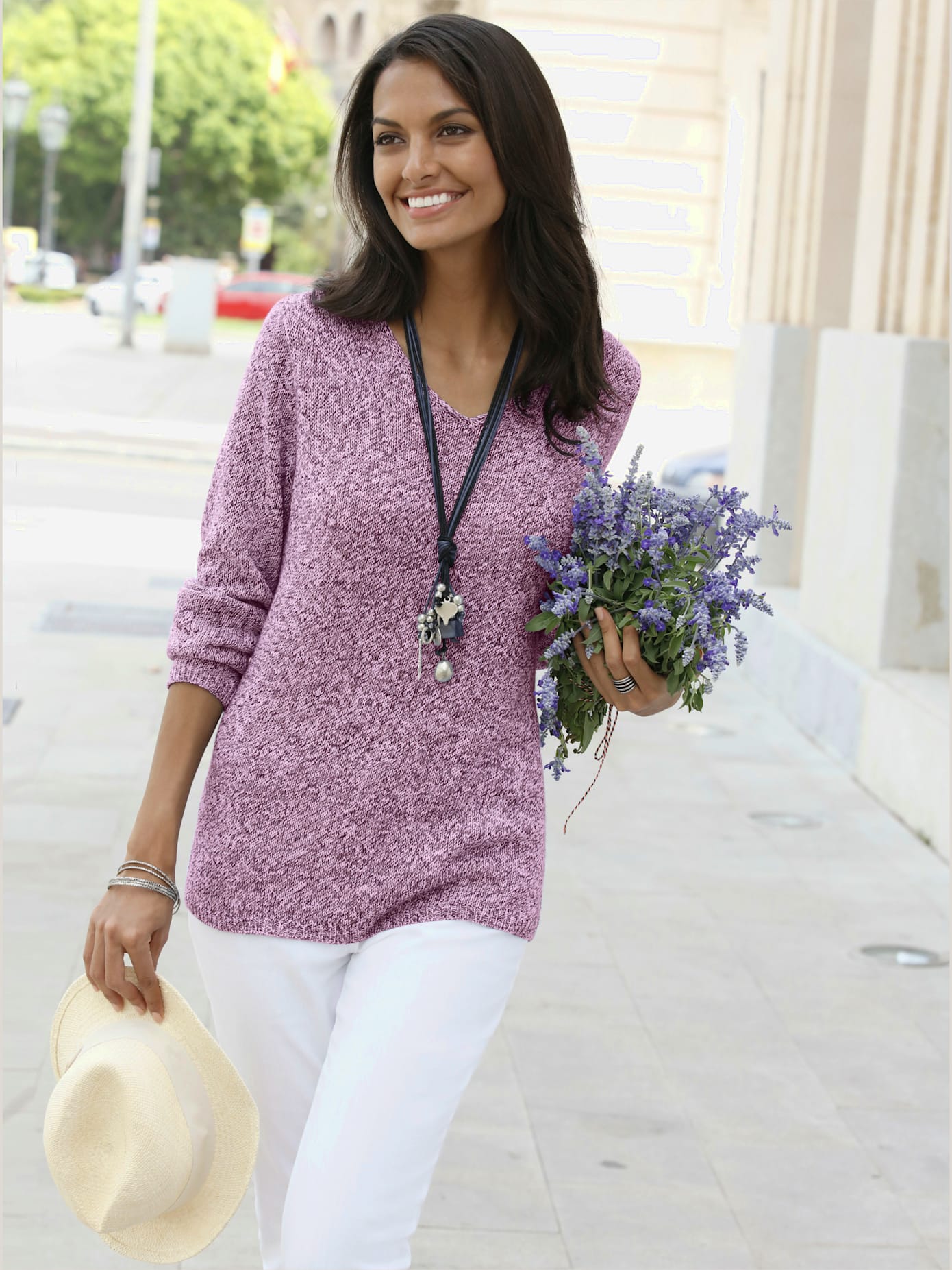 Pull femme à col en v et manches longues