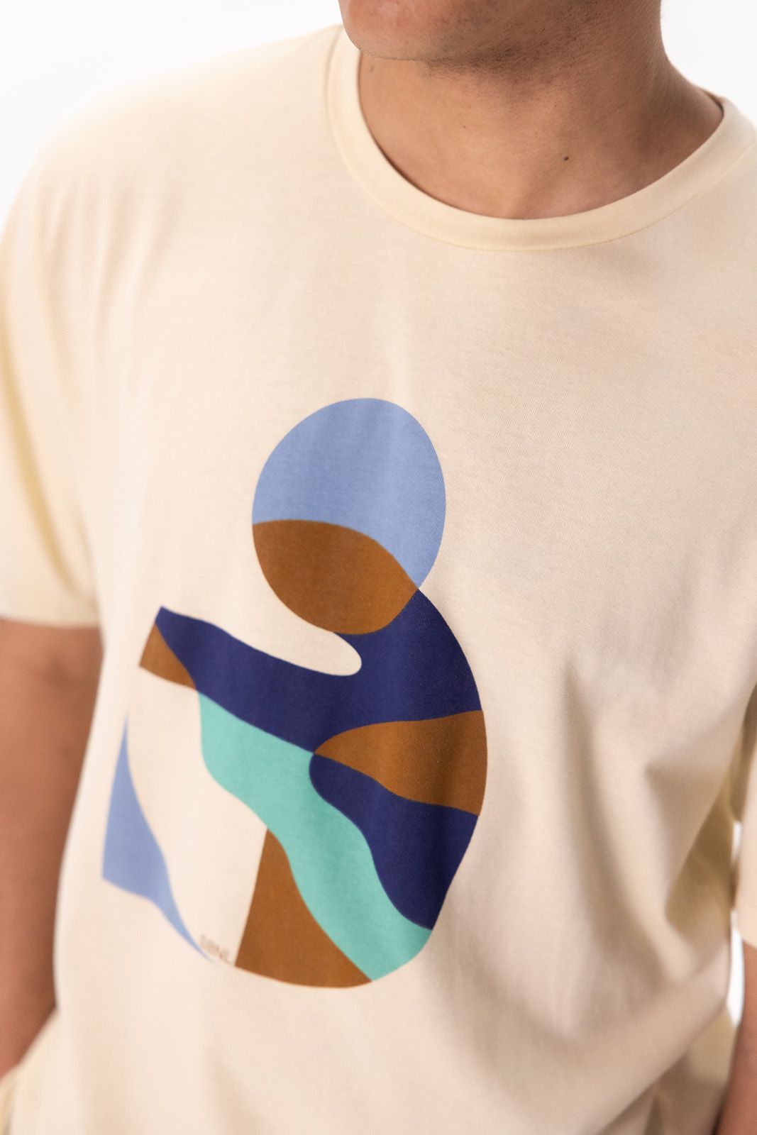 Beige T-shirt met artwork