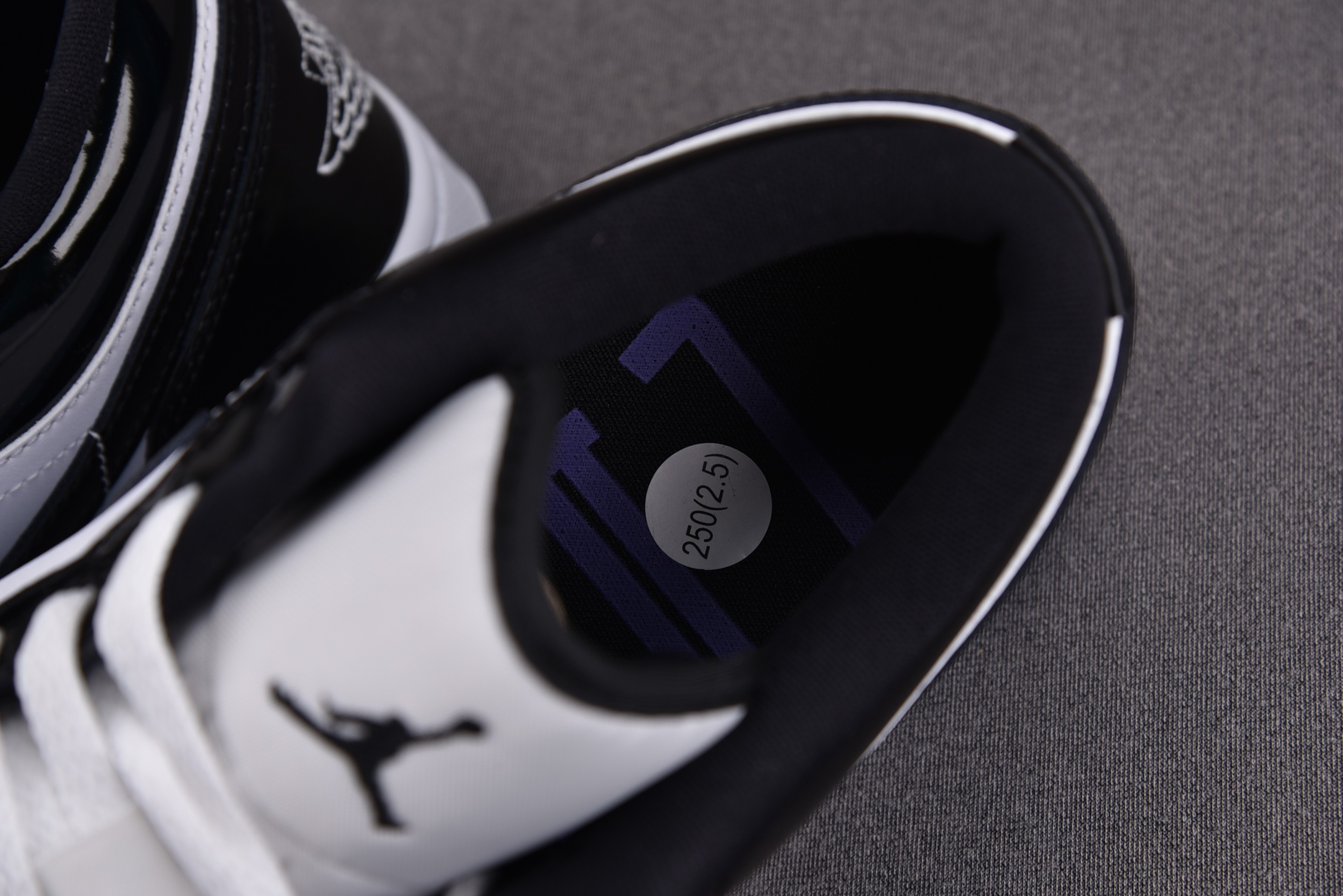 Jordan 1 Low SE Concord