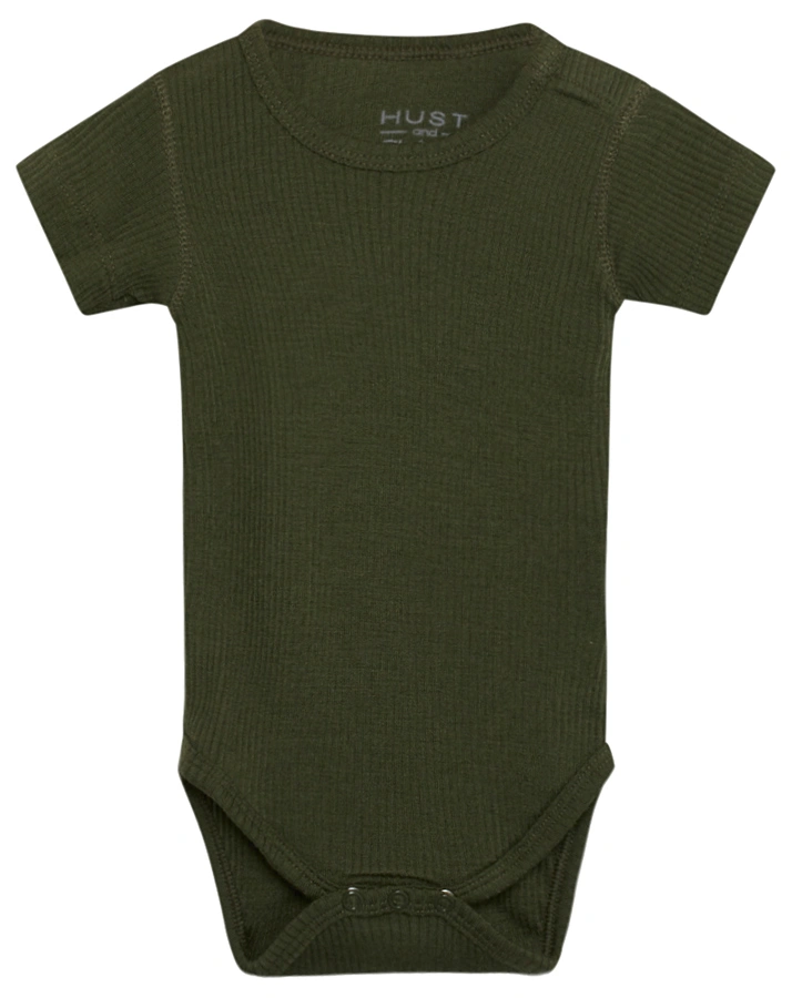 Kurzarm-Body BET mit Wolle in olive