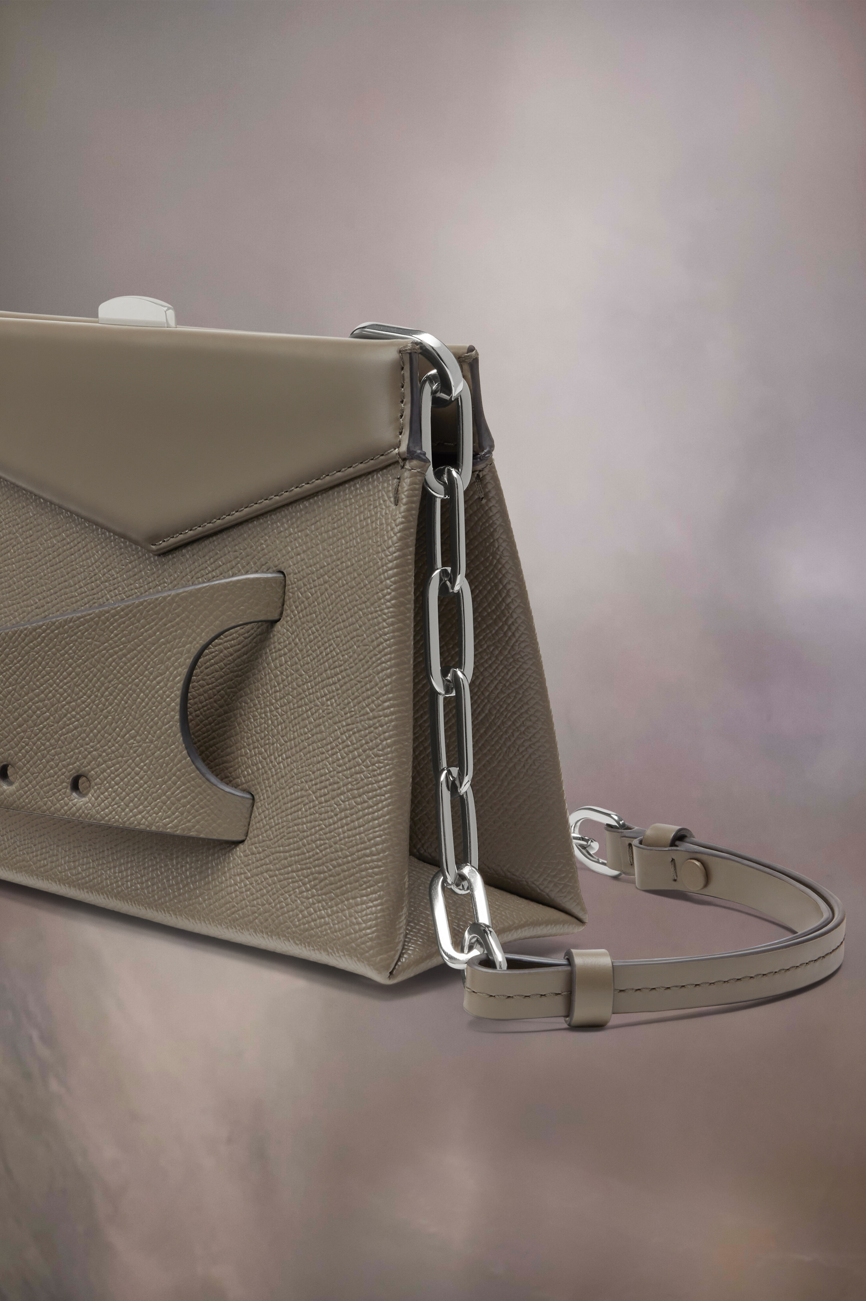 SNATCHED SHOULDER CLUTCH BAG SMALL Gris foncé