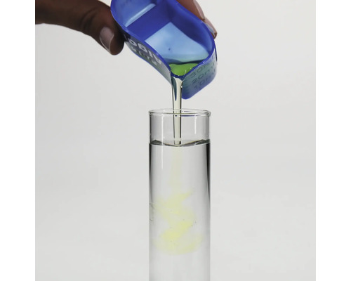 JBL Algol algenbestrijder, 100 ml, is voldoende voor maximaal 400 liter zoetwateraquariums.