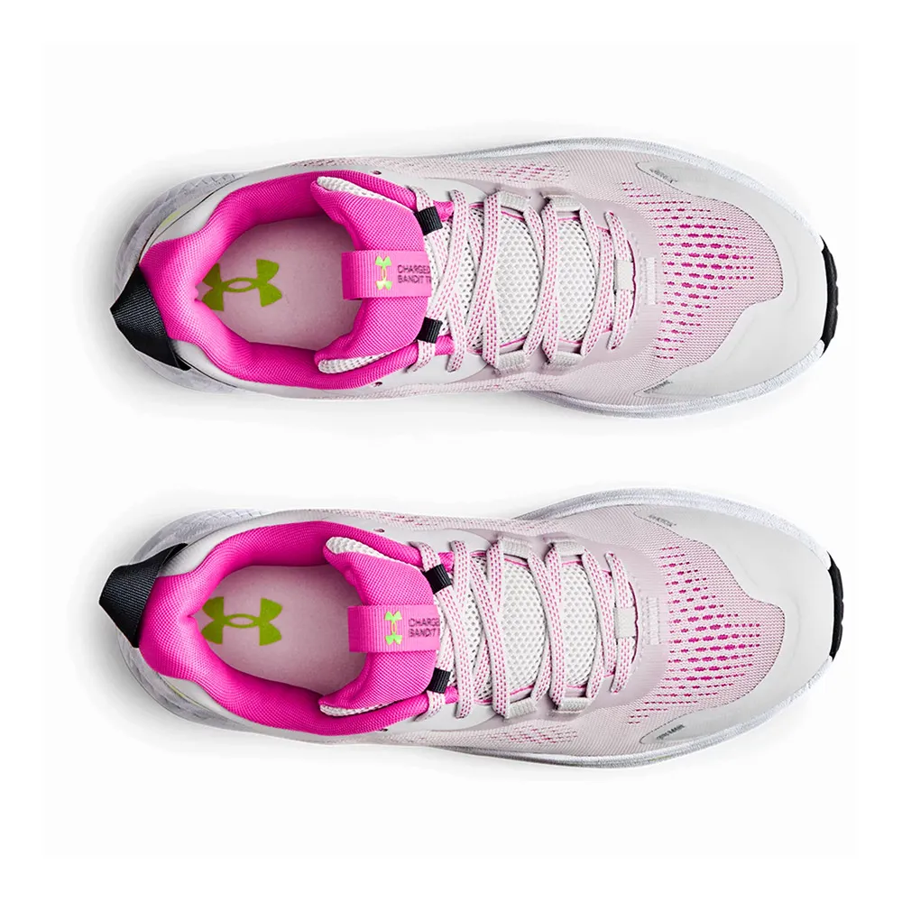 Under Armour CHARGED BANDIT TRAIL 2 - Chaussures trail Femme gray mist/rebel pink/lime surge