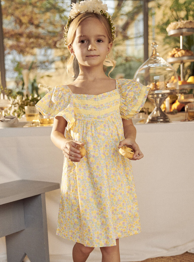 Robe jaune fleurie