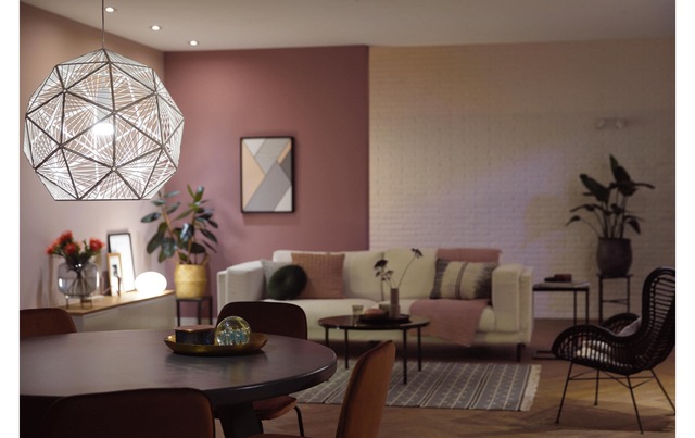 Philips Hue Spezialleuchtmittel »White, 9 W« E27 Warmweiss