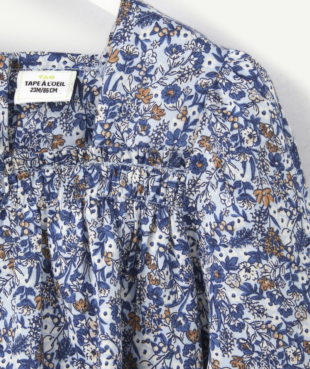 LA BLOUSE BLEUE FLEURIE EN COTON AVEC COL CARRÉ