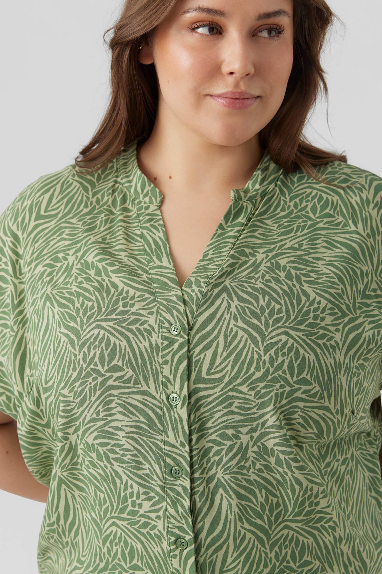 Camisa Curve de Manga Curta - Verde