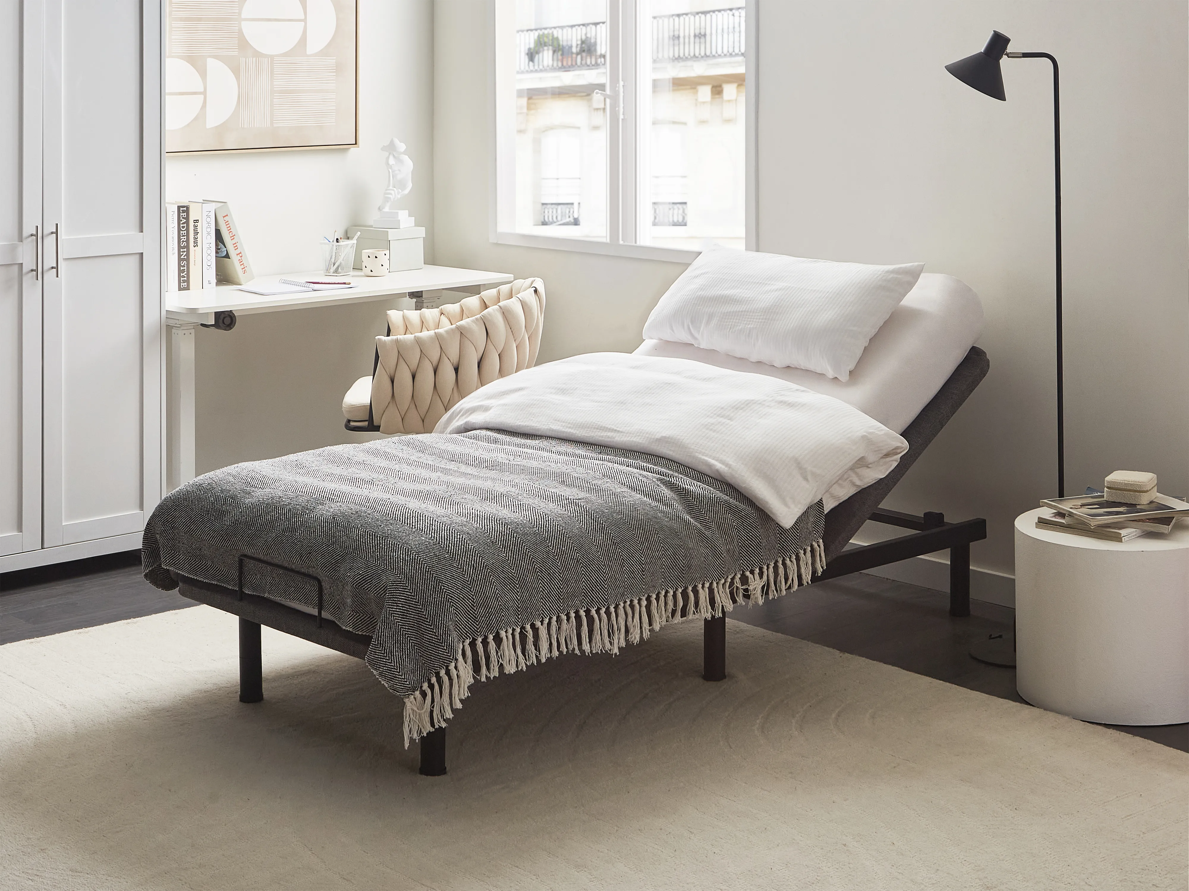Elektrisch verstelbaar bedframe BRUNOY 90 x 200 cm Grijs
