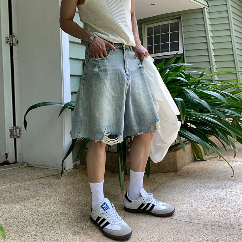 GRAYCIOUS - Mid Rise Washed Distressed Wide Leg Jorts