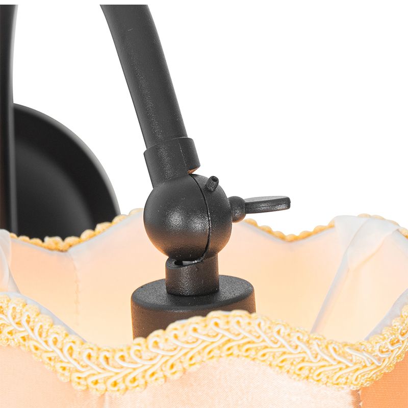 Klassieke wandlamp zwart met lampenkap goud - Nona