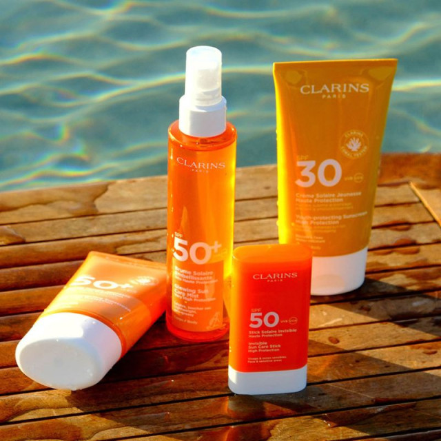 Stick solaire invisible SPF50 visage CLARINS