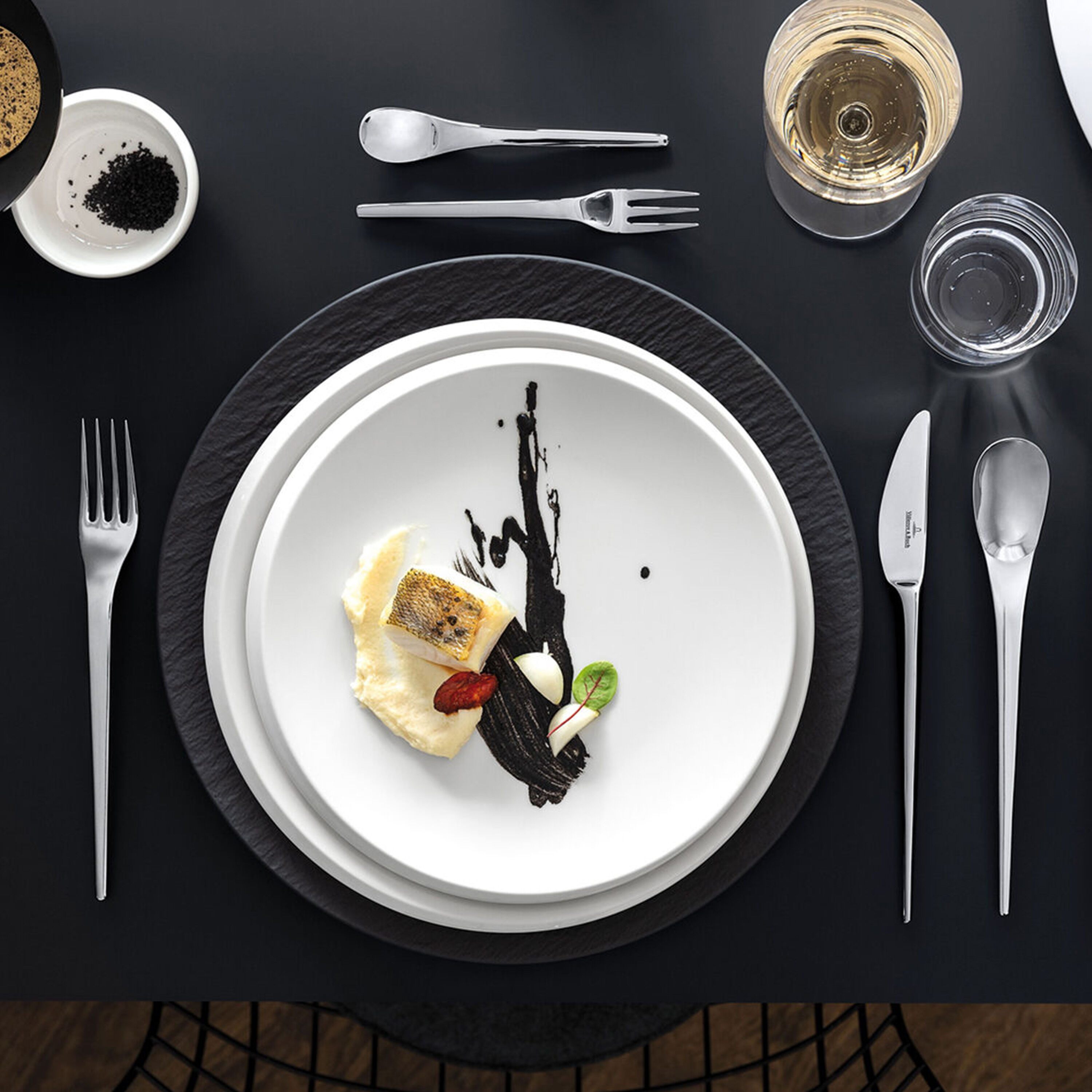NewMoon 5-piece flatware set stainless steel