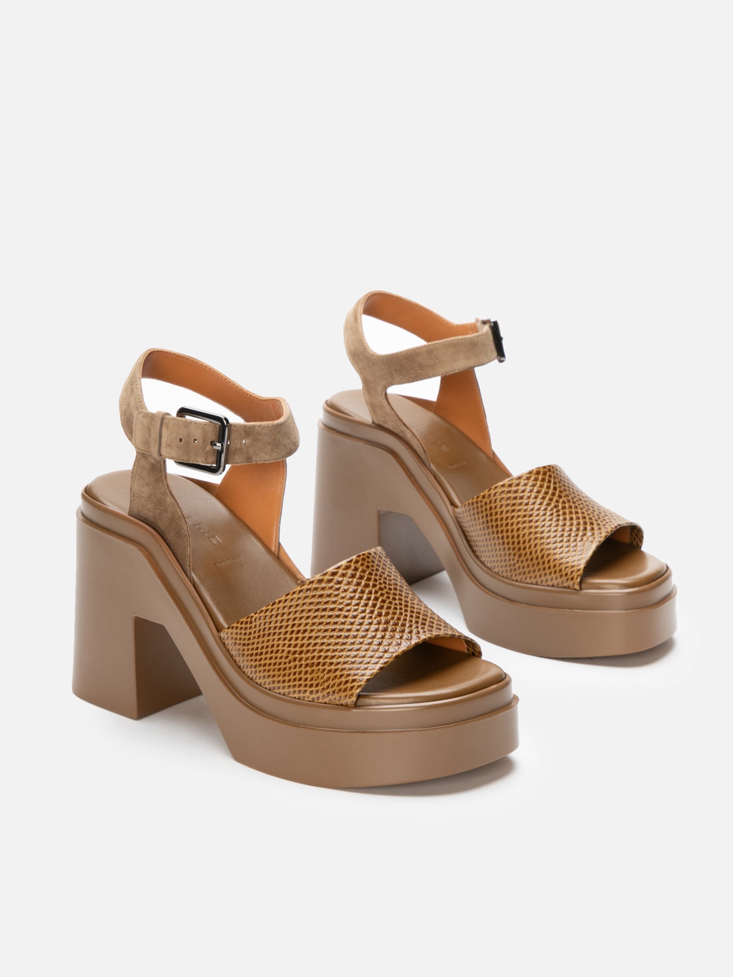 NELIO, snake-effect gobi