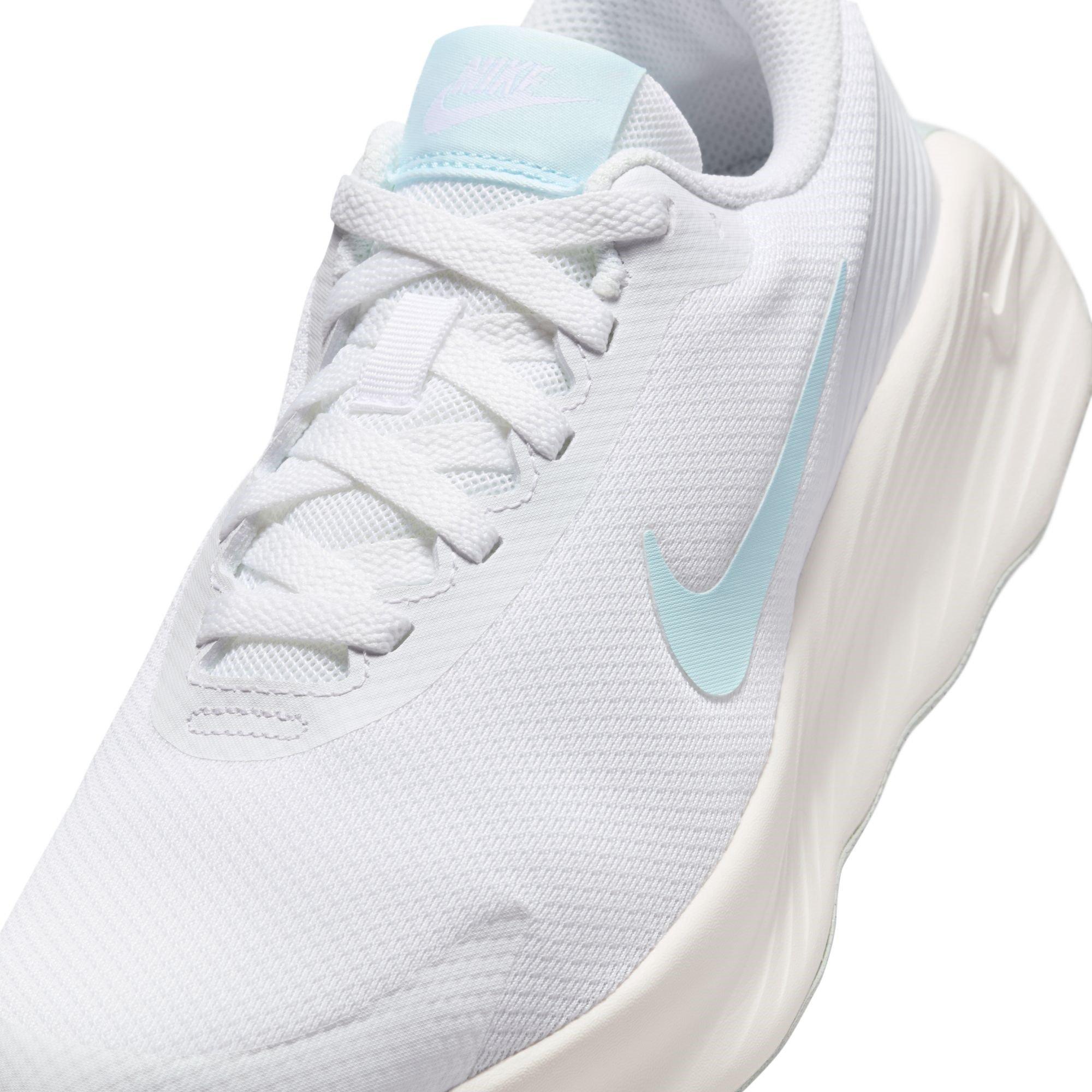 Nike Promina