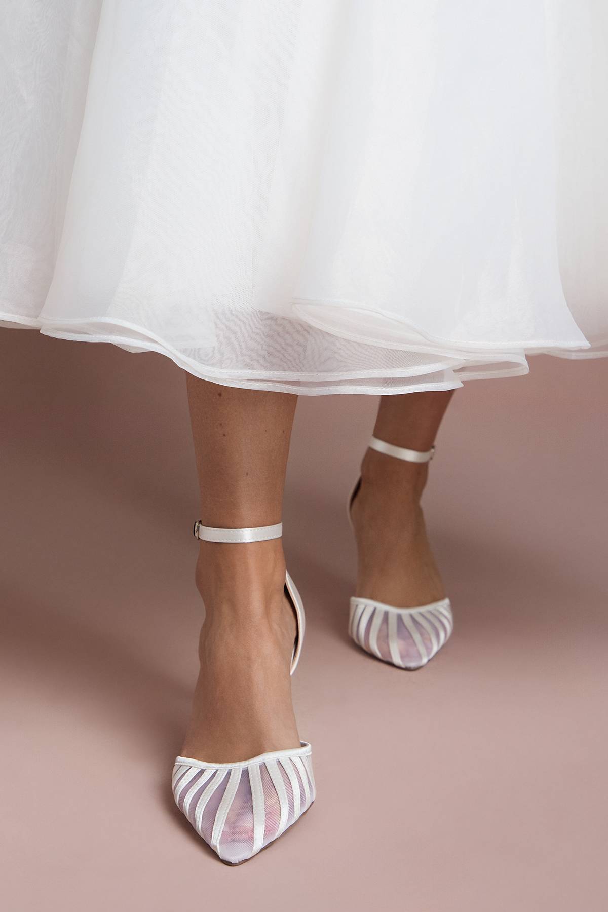 Coast Escarpins de Mariée Krystal en Satin avec Détails Mesh et Talon Aiguille Haut