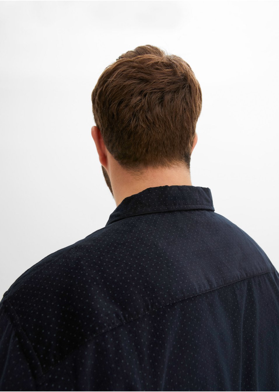 Chemise manches longues en velours côtelé fin