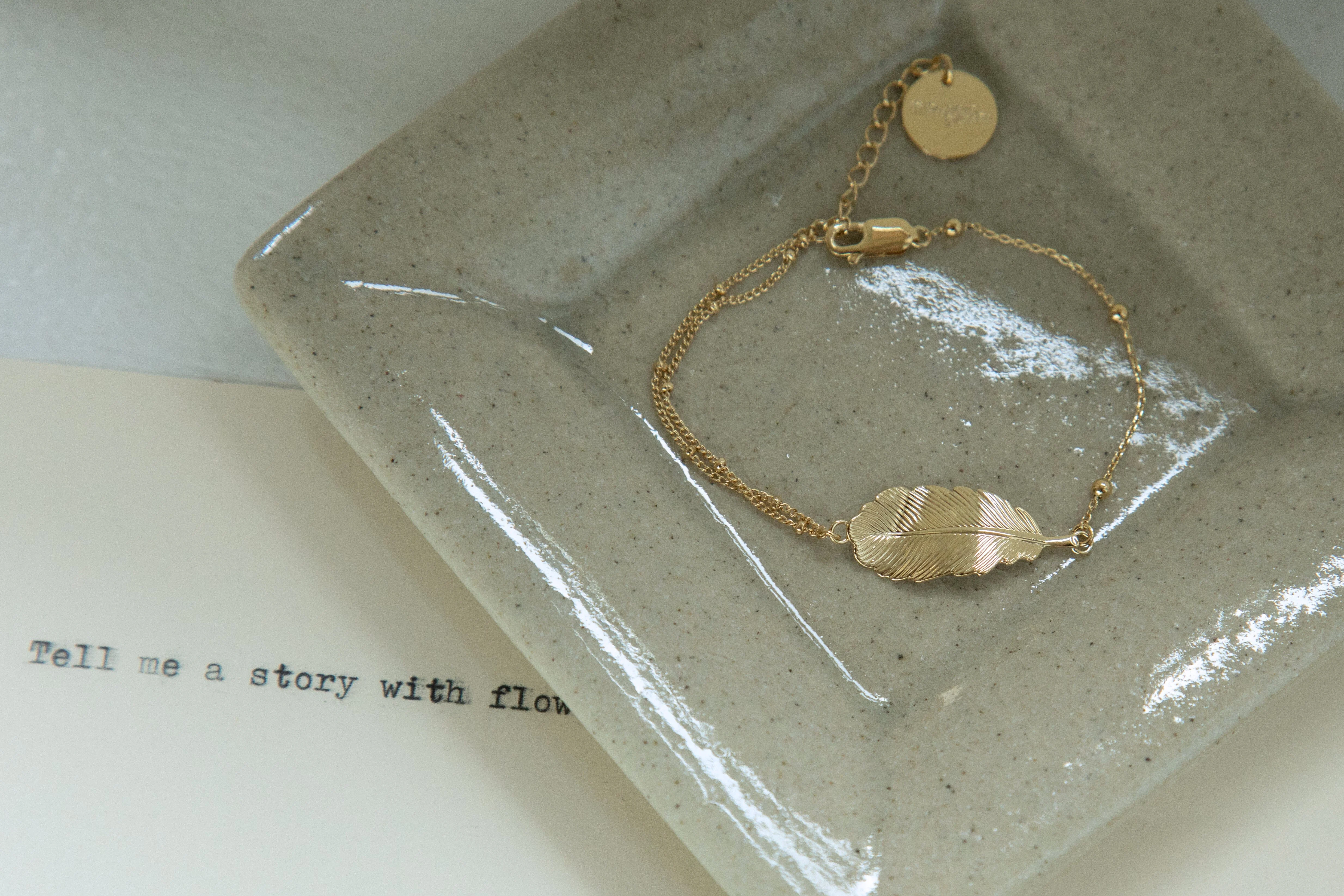 ZÉPHYR - Bracelet feuille doré à l'or fin | Doré