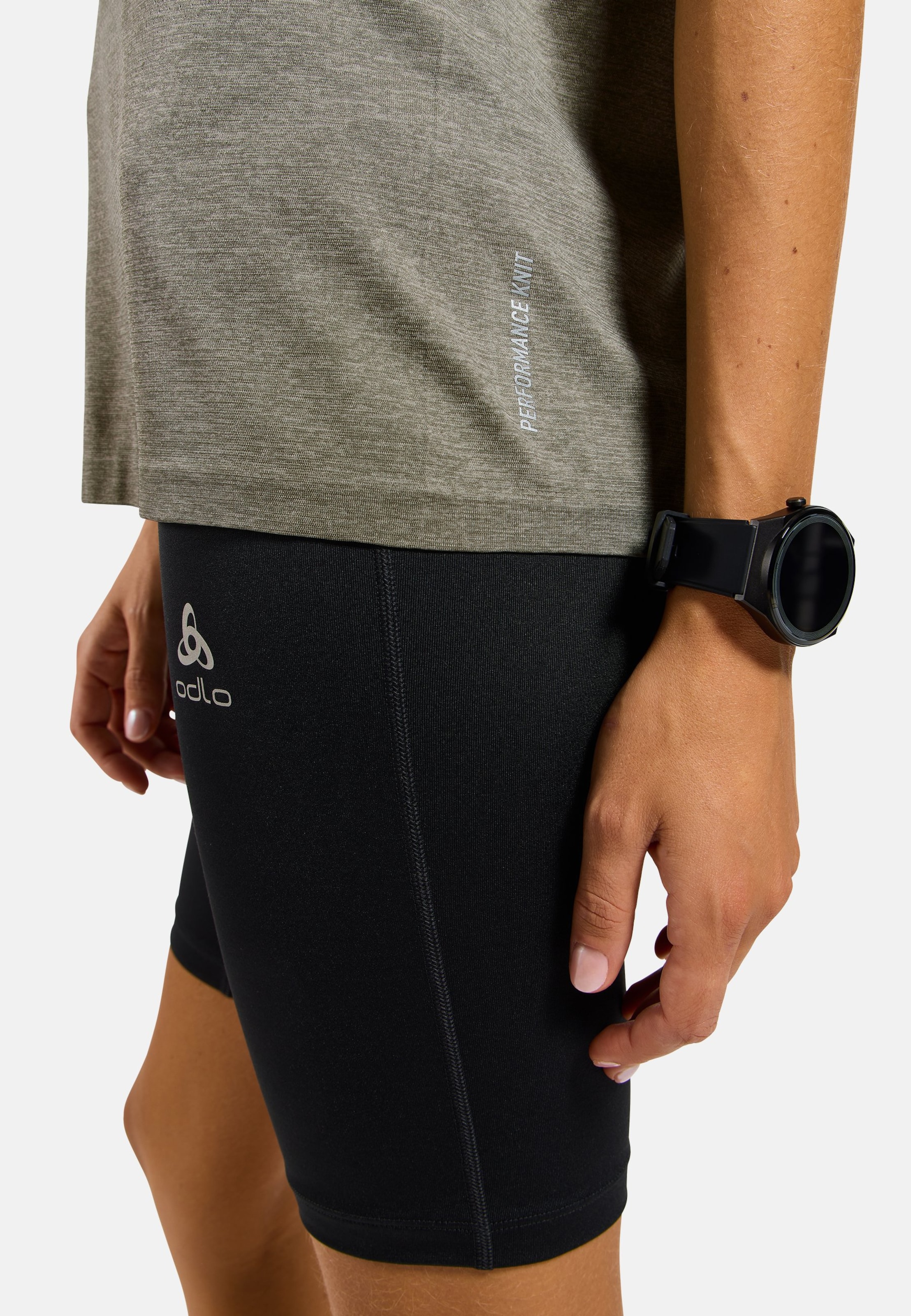 Essentials Seamless Laufshirt in vetiver melange