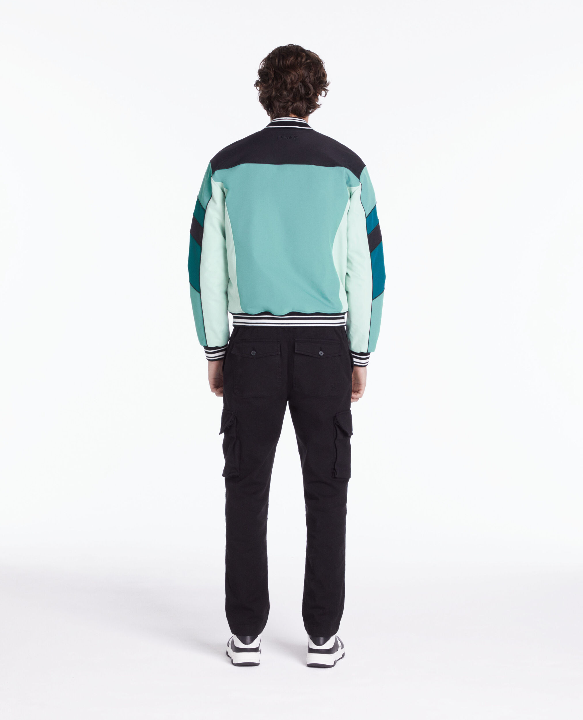 Blouson bleu et vert avec patchwork
