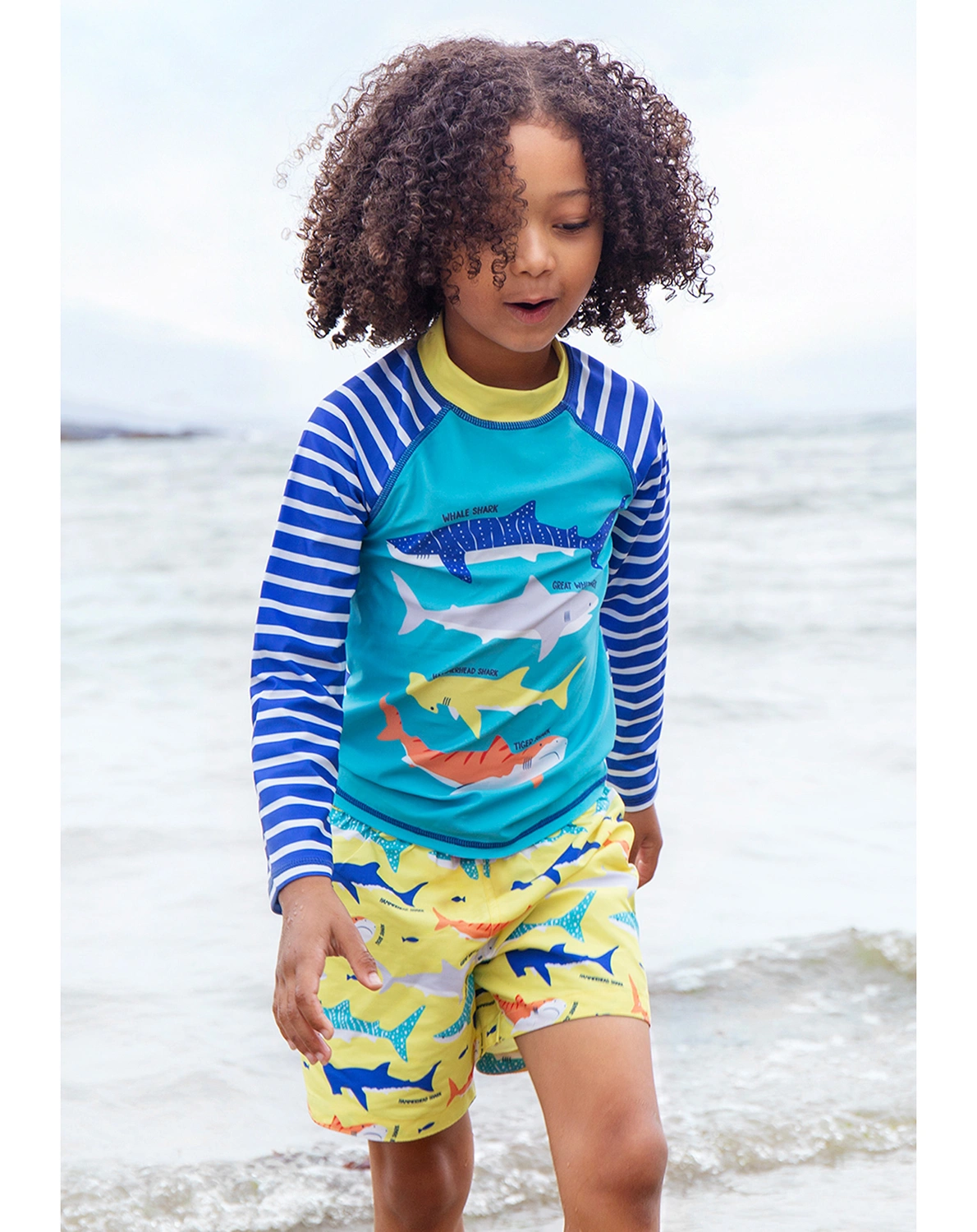 Board-Shorts SHARKS in gelb
