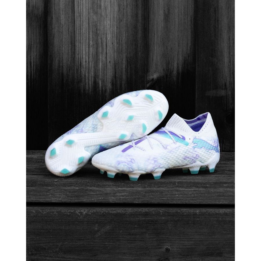 PUMA Future 7 Ultimate FG/AG Brilliance - Blanc/Noir/Spring Lavender Femme ÉDITION LIMITÉE