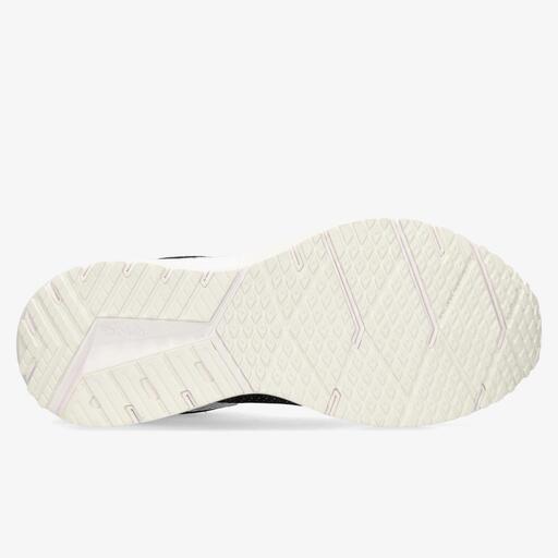Brooks Revel 6