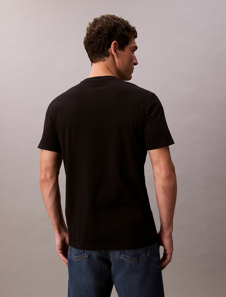 CALVIN KLEIN JEANS<br>Camiseta com etiqueta com o logotipo