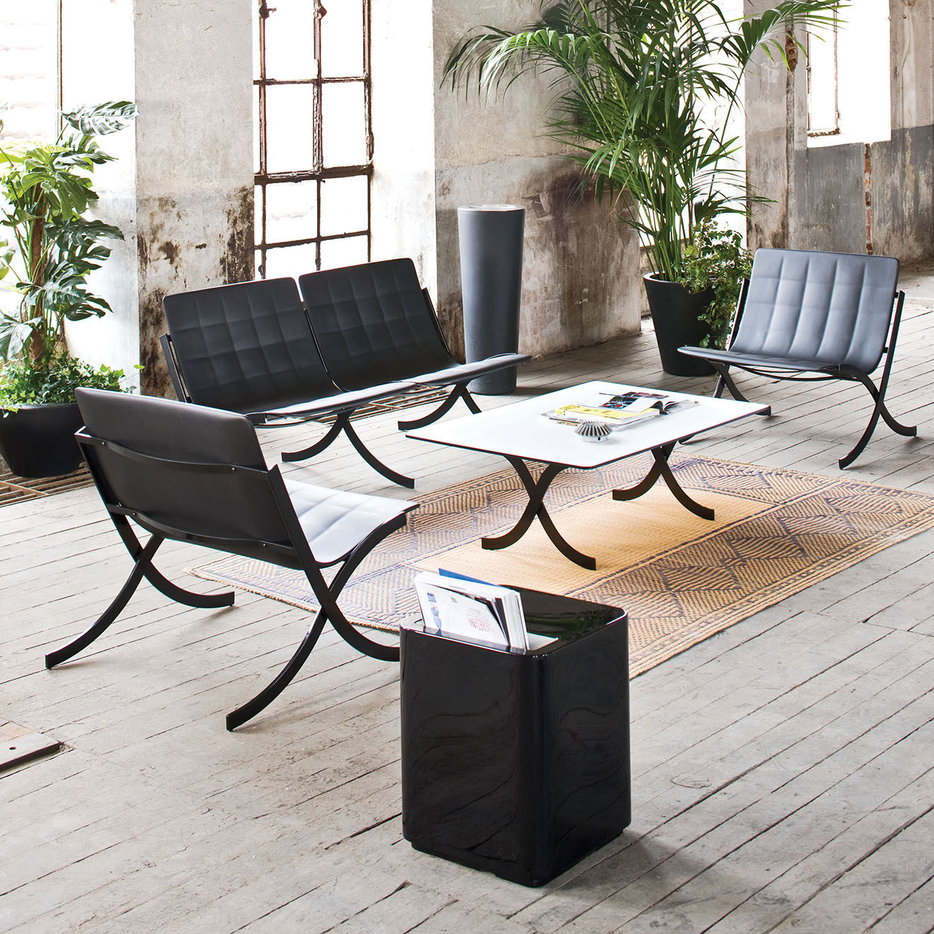Serralunga Table basse dado/porte revue design par bortolani & righi blanche - 38x47x38 cm