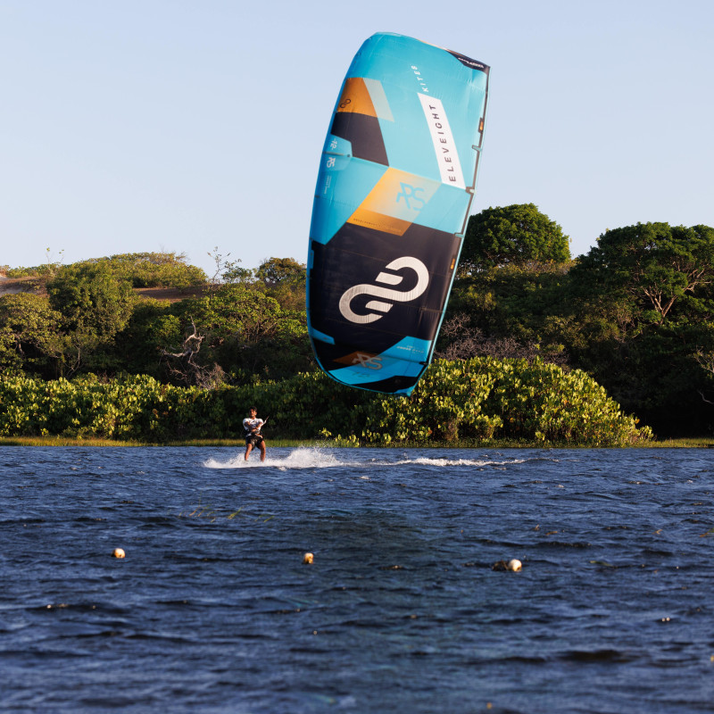 AILE DE KITESURF ELEVEIGHT RS V8 LIGHT BLUE