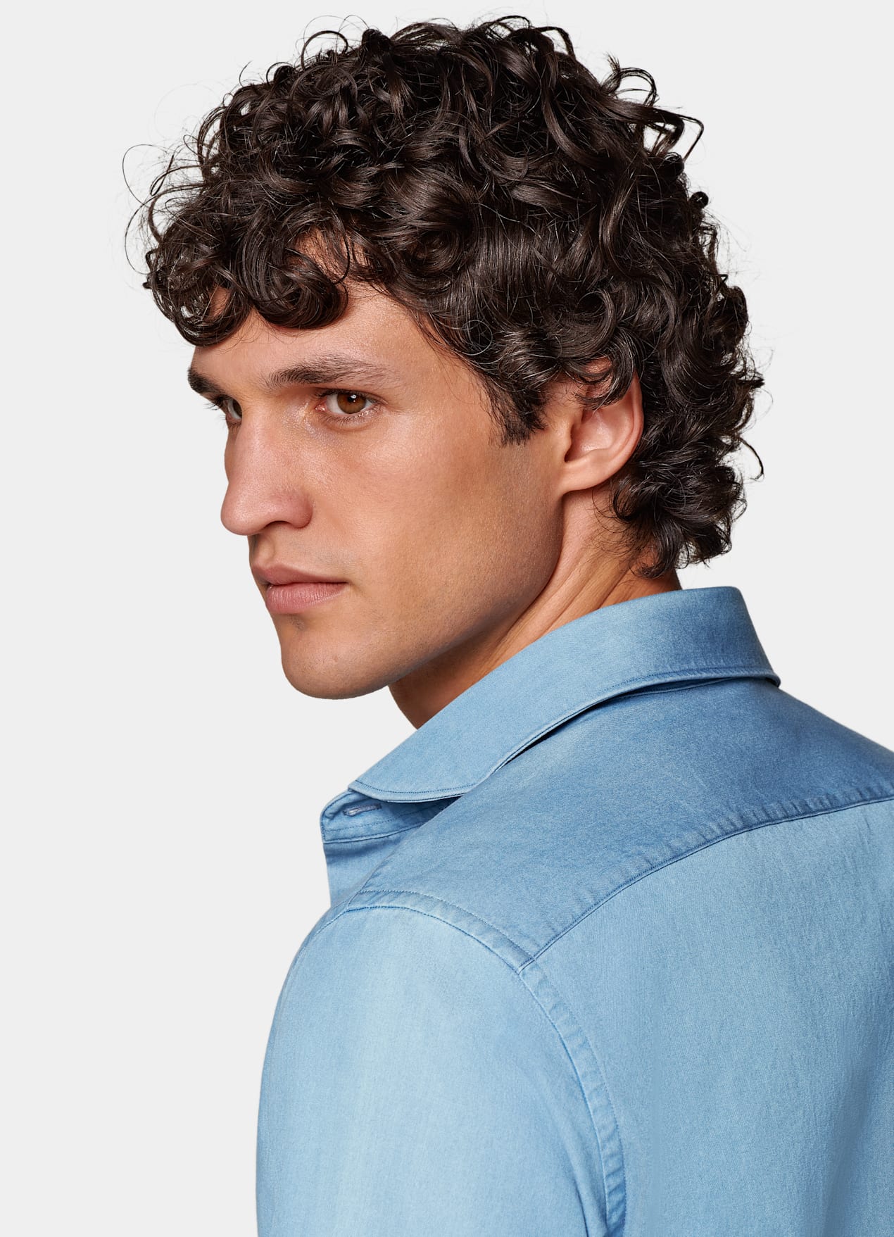 Chemise coupe ajustée bleu clair