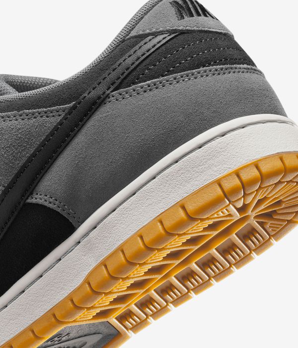 Nike SB Dunk Low Pro Schuh (dark smoke grey black)