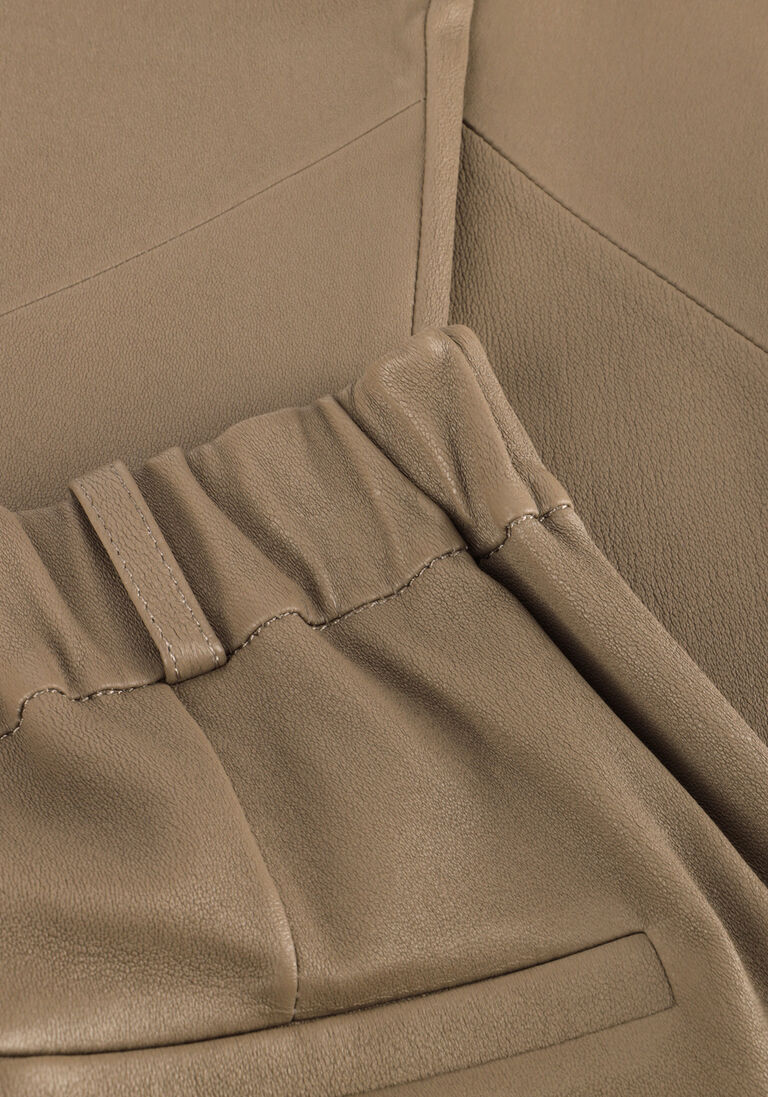taupe studio ar pantalon maleah