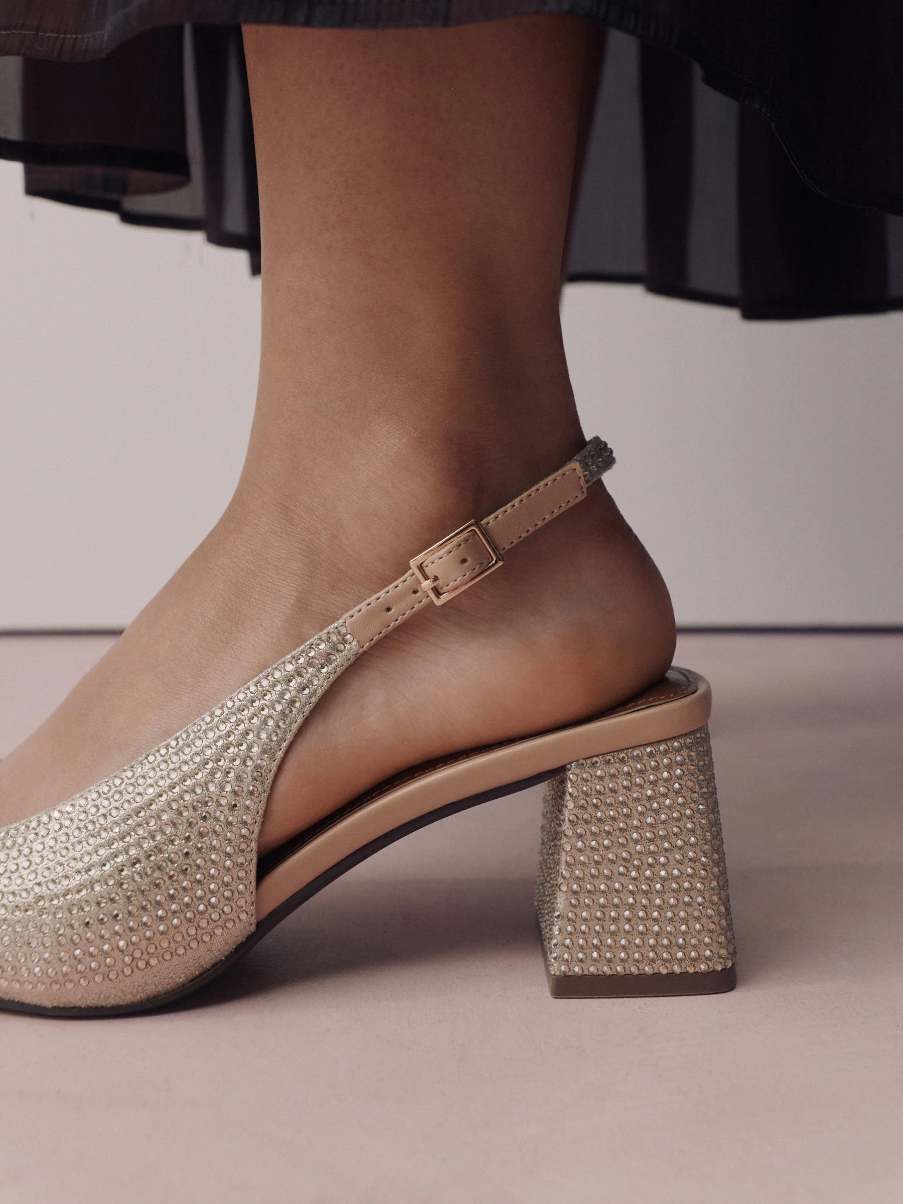 Goud - Forever Comfort® Square Toe Slingback Block Heels