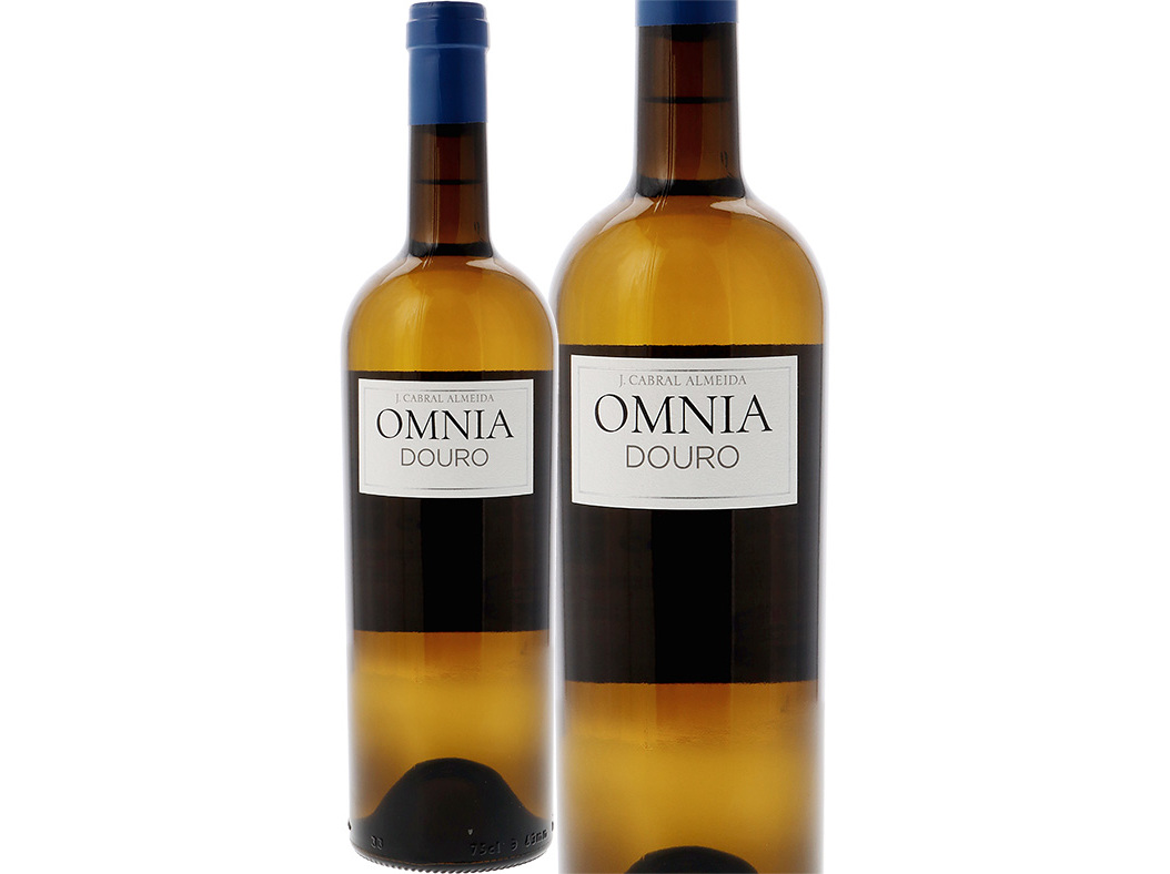 VINHO BRANCO OMNIA DOURO 0.75L
