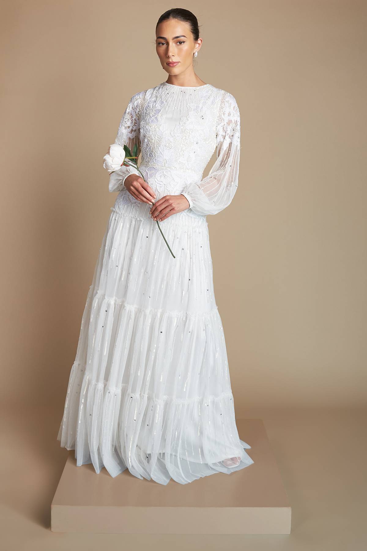 Coast Robe De Mariée Ornée De Motifs Floraux Placés Avec Manches Ballon