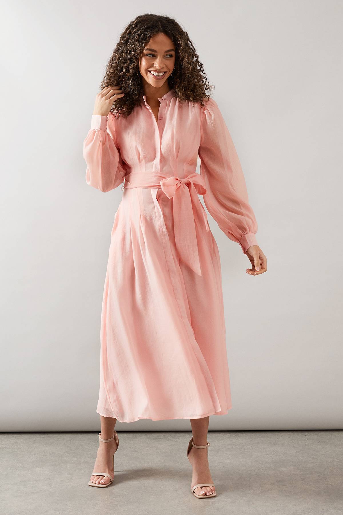 Wallis Robe Chemise Mi-Longue en Organza Texturé
