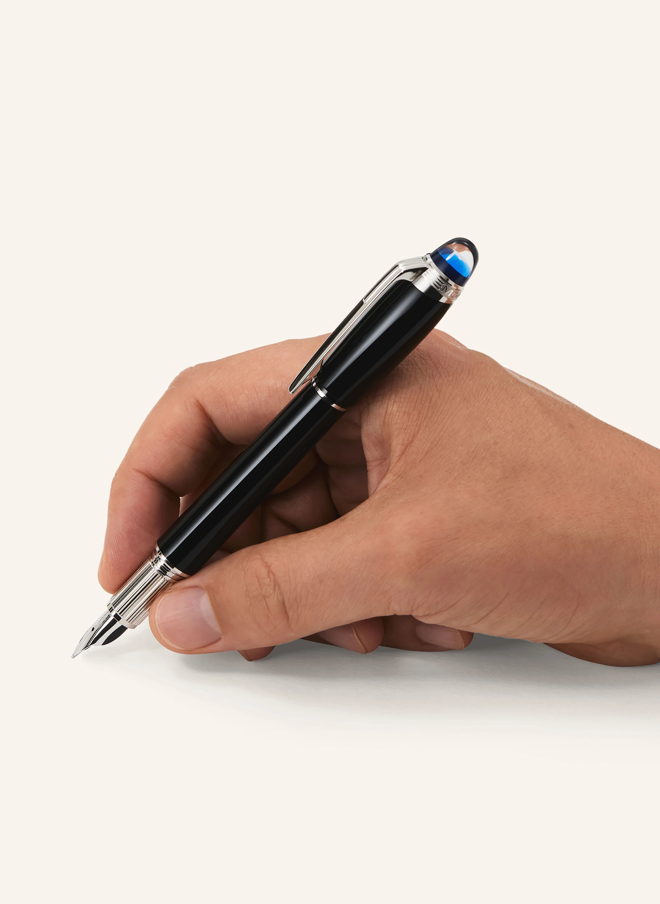 MONTBLANC Patronenfüllfederhalter STARWALKER PRECIOUS RESIN