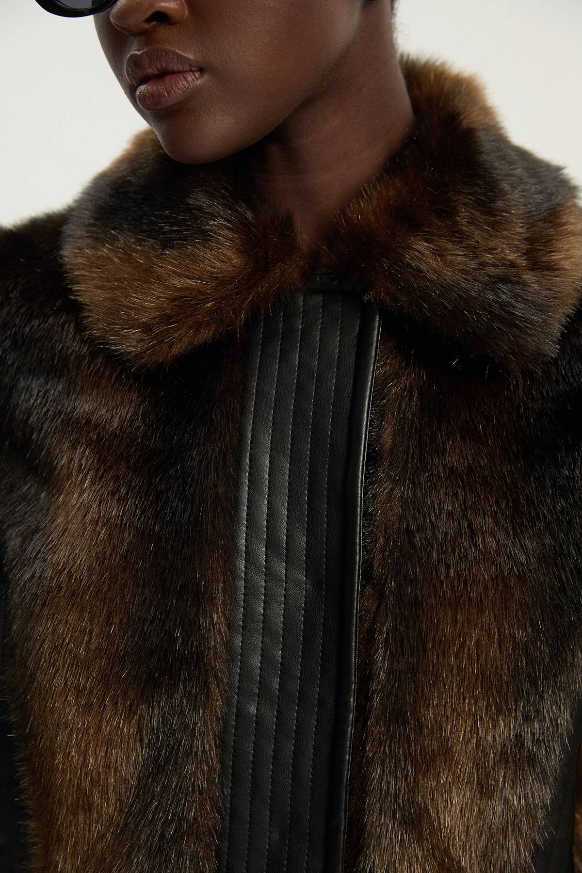 KarenMillen Veste Courte Ceinturée à Panneaux synthétique et synthétiquecuir